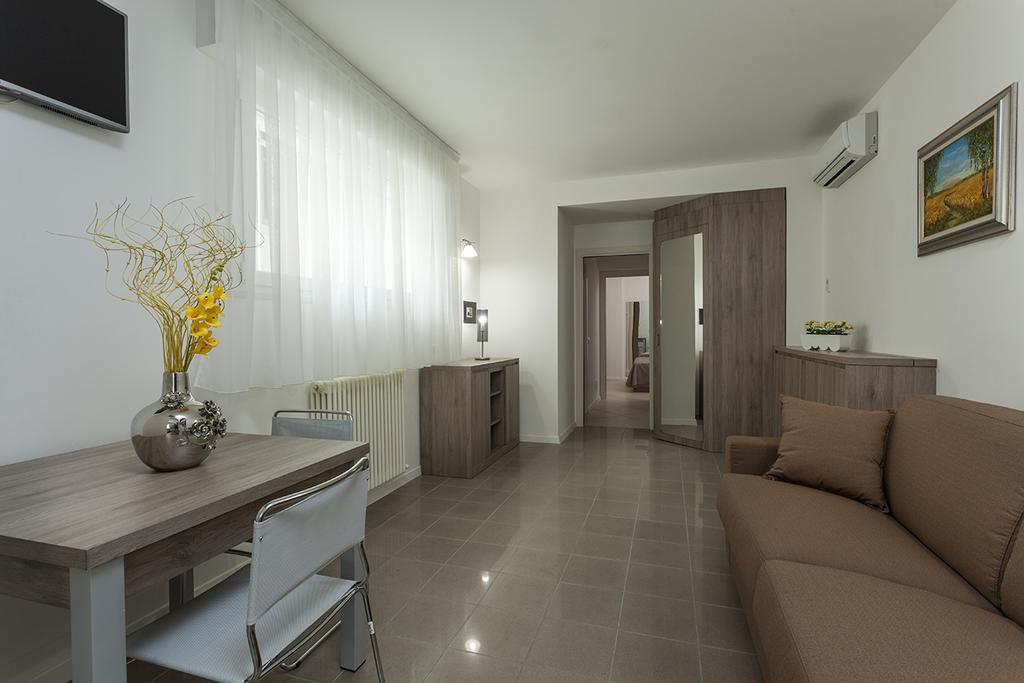 רימיני Residence Perla מראה חיצוני תמונה